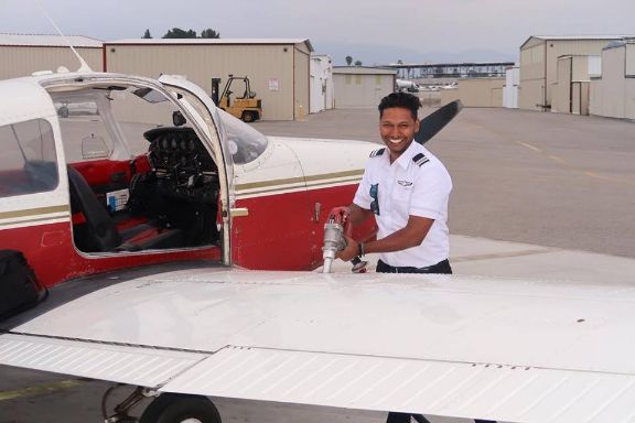 Learn How To Become A Private Pilot In 14 Days - Jiva Ananthan