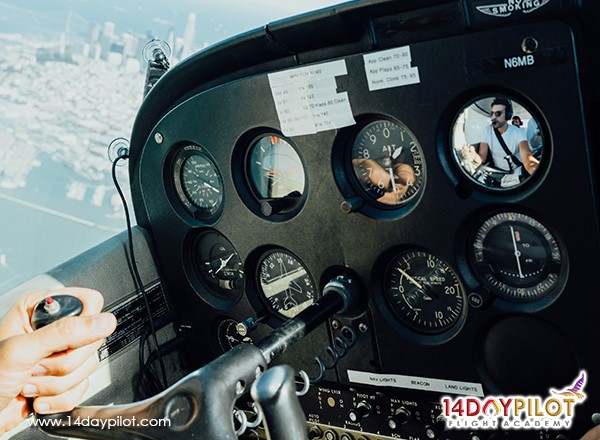 commercial pilot vs private pilot salary, commercial pilot, private pilot salary