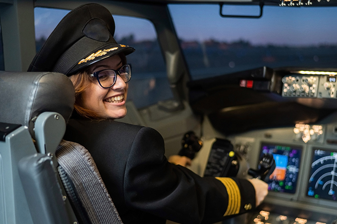 Can I Become A Commercial Pilot With Glasses