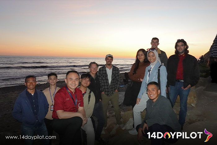 14DAYPILOT Students with Instructors