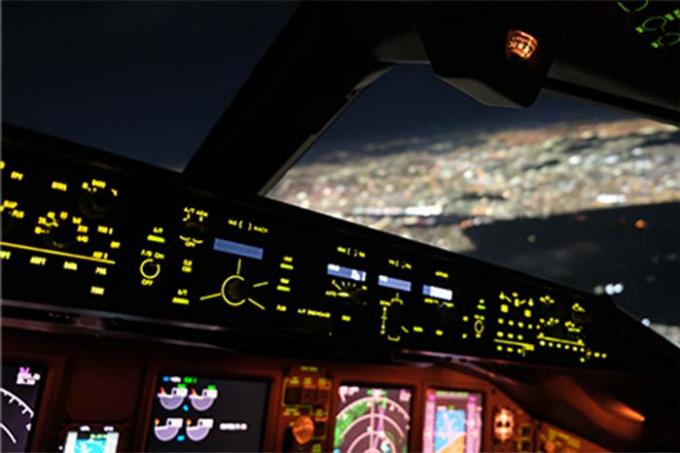 Aircraft Apporaching LAX